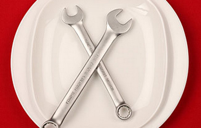 Оказалось, что во время потребления острых металлических предметов, кишечник и желудок Мишеля не страдает из-за чрезмерной плотной стенки. / Фото:lenta.ru Оказалось, что во время потребления острых металлических предметов, кишечник и желудок Мишеля не страдает из-за чрезмерной плотной стенки. / Фото:lenta.ru