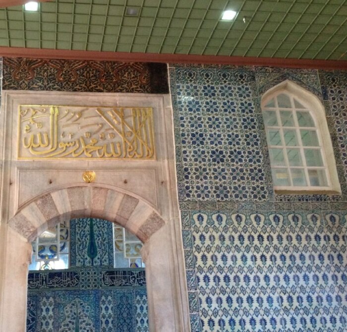 Фрагменты удивительных стен. Фрагменты удивительных стен.