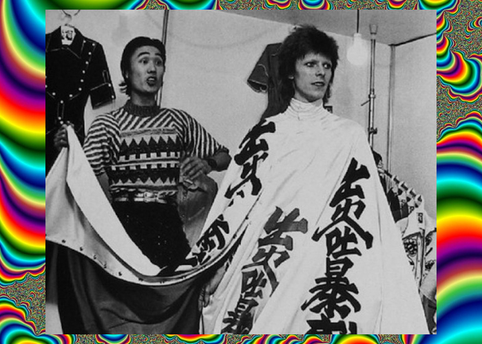 Процесс создания кейпа с иероглифами. Процесс создания кейпа с иероглифами.