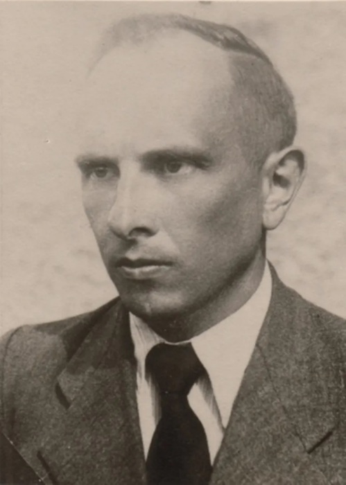 Бандера долго не жил с семьей. /Фото: i1.wp.com Бандера долго не жил с семьей. /Фото: i1.wp.com