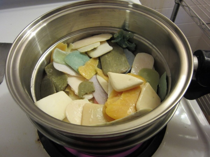 Обмылки варили и делали новое мыло. /Фото: basder.ru Обмылки варили и делали новое мыло. /Фото: basder.ru