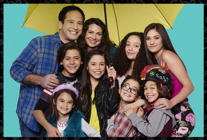 Джена Ортега в сериале "Жизнь Харли" Джена Ортега в сериале "Жизнь Харли"