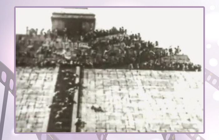 Кадр из фильма «Женщина, которую забыл Бог».