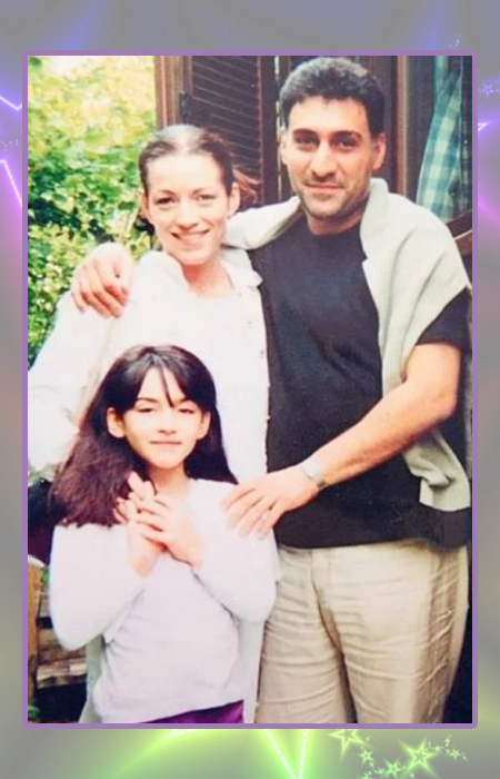 Тигран Кеосаян и Алёна Хмельницкая с дочерью. Тигран Кеосаян и Алёна Хмельницкая с дочерью.