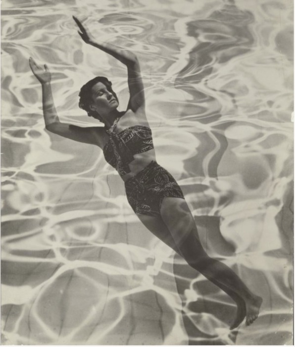Модель Дора Маар в купальнике 1936 года. Фото: bing.com.