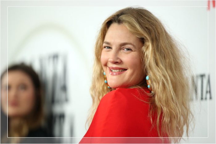 Очередные заигрывания с зелёным змием стоили актрисе очень дорого. Очередные заигрывания с зелёным змием стоили актрисе очень дорого.