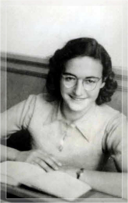 Марго Франк в еврейском лицее за школьной партой, декабрь 1941 года.