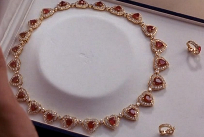 Ювелирный дом Fred даже не предполагал, что благодаря фильму Красотка колье станет известным на весь мир. / Фото:www.goldax.ru Ювелирный дом Fred даже не предполагал, что благодаря фильму Красотка колье станет известным на весь мир. / Фото:www.goldax.ru