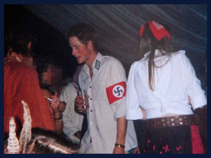 Принц Гарри в нацистской форме
