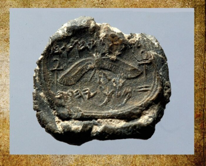 Надписи на древней монете. Ещё один артефакт.