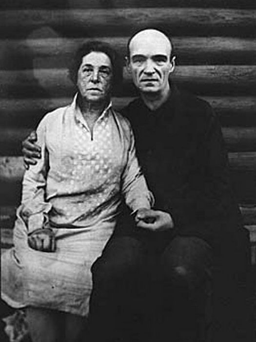Павел Филонов с супругой Екатериной Серебряковой.