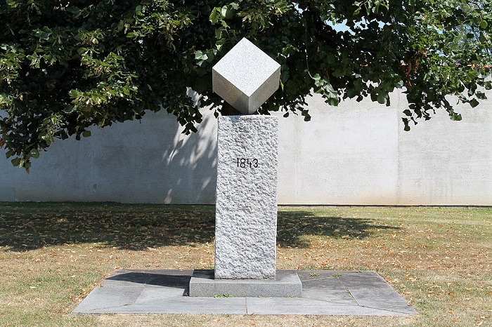 Памятник рафинаду в Дачице. Источник: commons.wikimedia.org