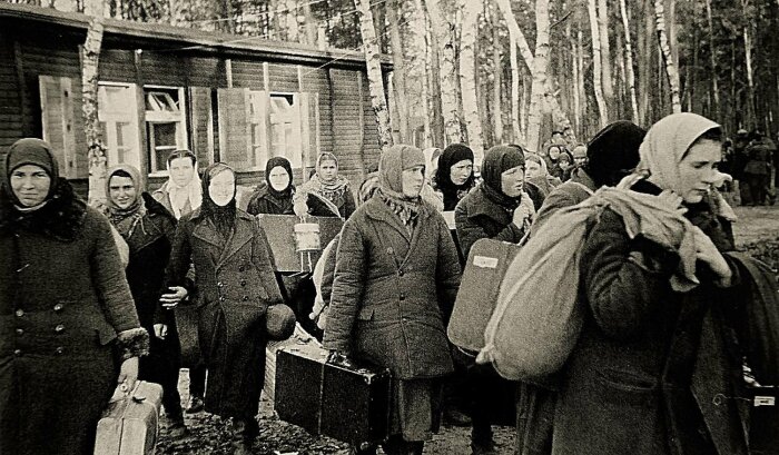 Советские женщины-остарбайтеры. /Фото: webpulse.imgsmail.ru