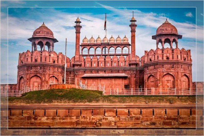 Выдающийся архитектурный шедевр - Красный форт, Дели, Индия.