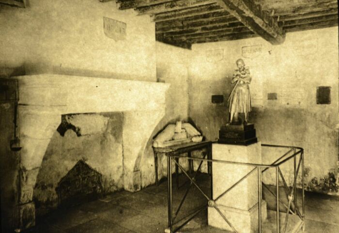 Дом Жанны дАрк в Домреми, ныне музей. Фото: bing.com.
