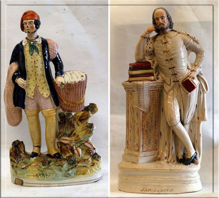 Фарфоровые фигурки рыбака (слева) и Шекспира (справа) из Стаффордшира в музее Лидса.
