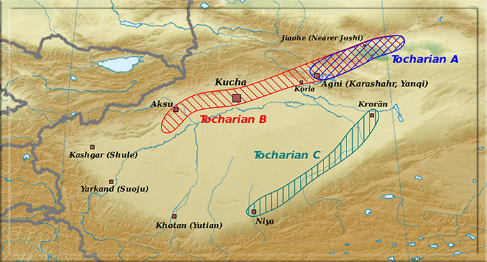 Впадина реки Тарим и пустыня Такла-Макан с основными поселениями и разновидностями тохарского языка.
