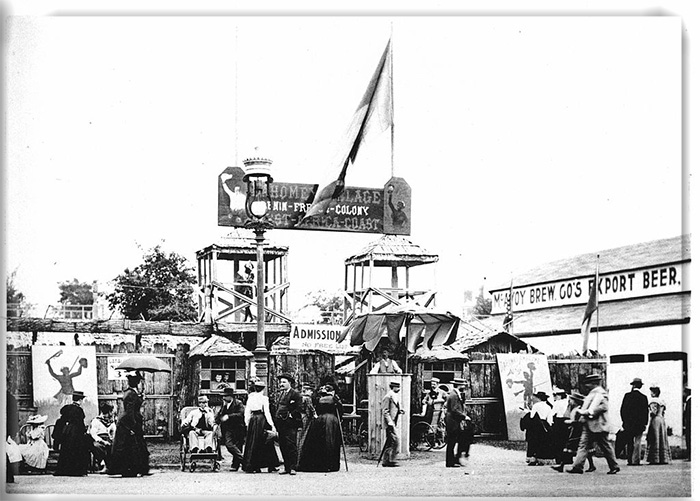 Деревня Дагомея на Всемирной Колумбийской выставке 1893 года.