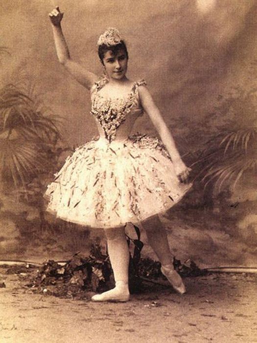Юная балерина Матильда Кшесинская.
