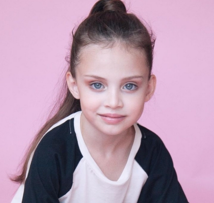 Ее большие красивые глаза очаровывают с первого взгляда. / Фото:kids-models.ru