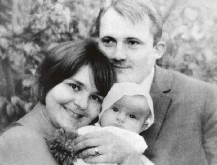 Виктор Павлов с женой и дочерью. источник фото: shkarec.ru