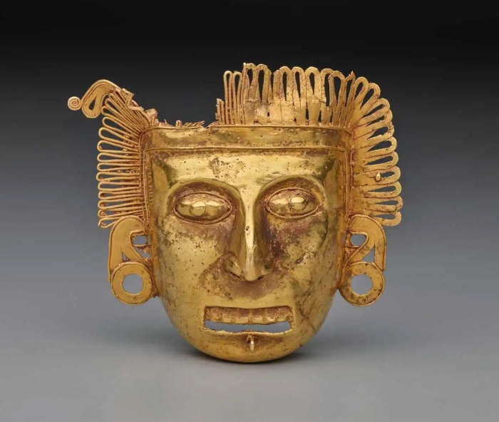 Золотая маска, 1350-1521 годы. Фото: google.com.