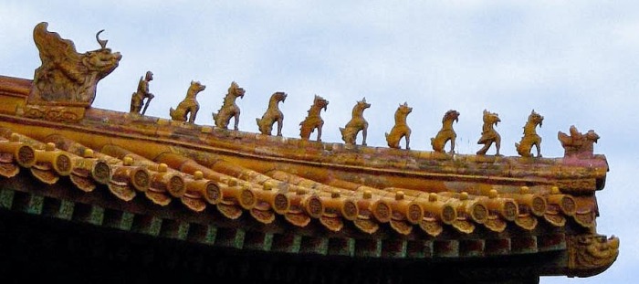 Там нет деревьев, только кошки и привидения: Секреты Запретного города - самого впечатляющего императорского дворца Китая