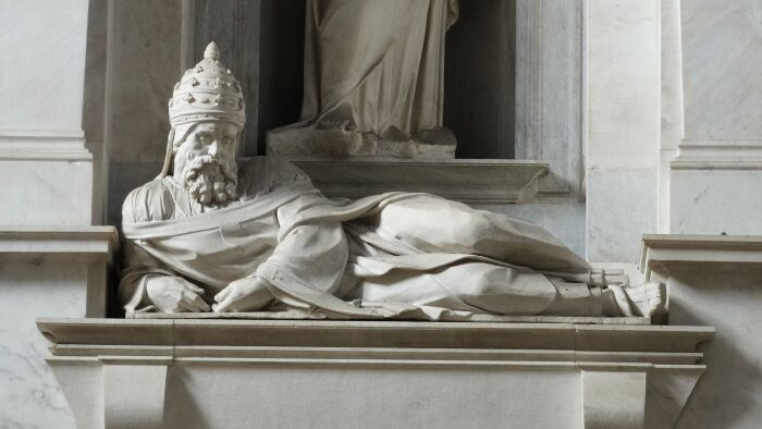 Головная боль Микеланджело: Гробница папы Юлия II – проект, который менялся на протяжении десятилетий