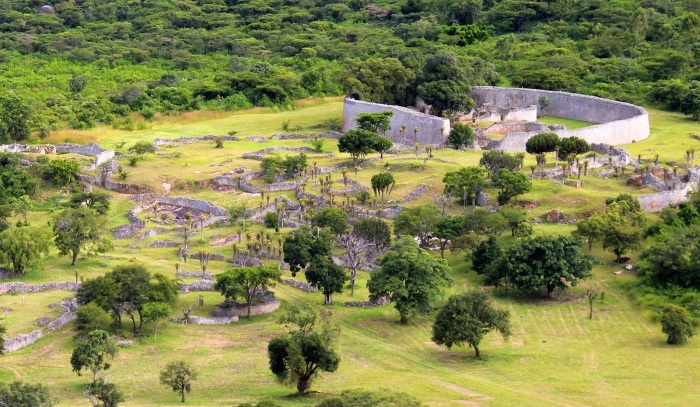 Что случилось древнейшим городом загадочной африканской цивилизации: Большой Зимбабве