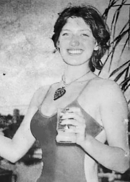 Две версии одного побега: Как «девушка в красном бикини» в 1979 году совершила свой дерзкий заплыв на свободу