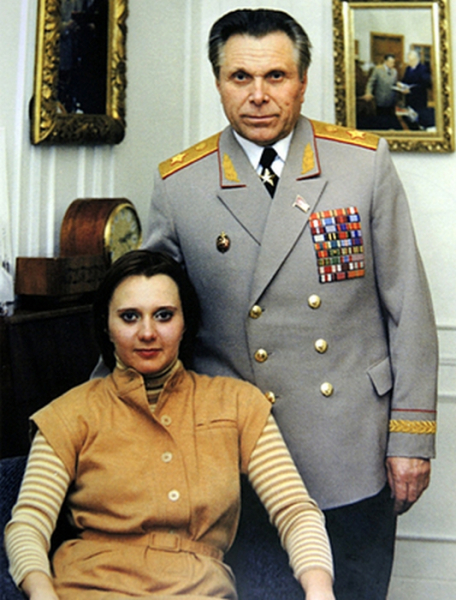 Почему добровольно ушли из жизни министр МВД СССР и его супруга: 20 лет на вершине власти и падение четы Щёлоковых