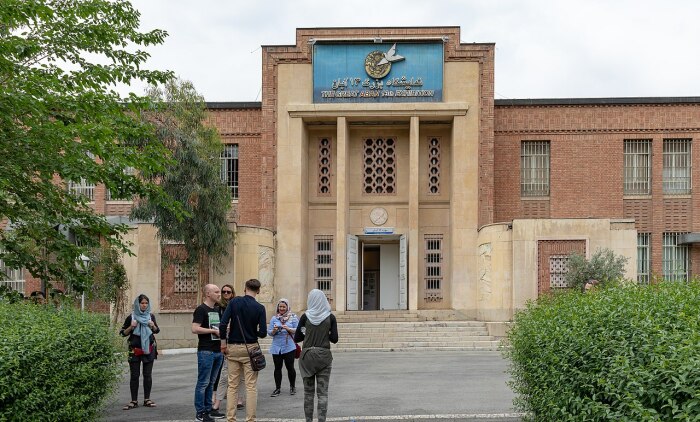 Зачем иранские студенты захватили посольство Соединённых Штатов в Тегеране: 444 дня в заложниках