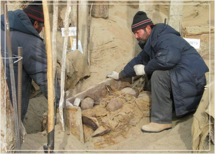 Что скрывает 4000-летнее кладбище Сяохэ - могильник бронзового века посреди китайской пустыни