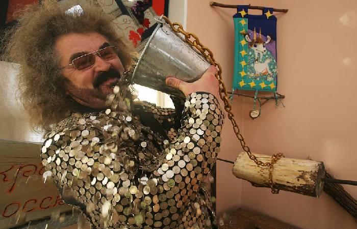 Зачем отставнику из Сибири 5 миллионов 1-копеечных монет: Что делал с мелочью чудак Юрик Бабин и почему его не выпустили из страны