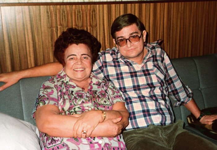 Почему генсек Андропов скрывал своё происхождение, первую семью и старшего сына