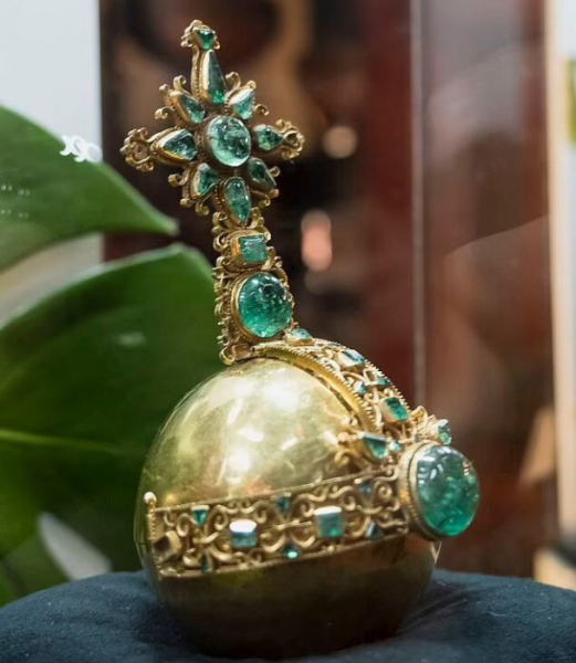 Как выглядят сокровища, которые затонули 400 лет назад, а сегодня стоят в 1 миллиард «зелёных»: Тайна проклятых изумрудов