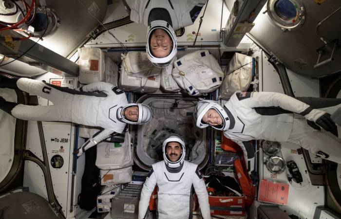 Как богачи отдыхают в космосе за 55 млн долларов и с какими проблемами они сталкиваются в полете и после