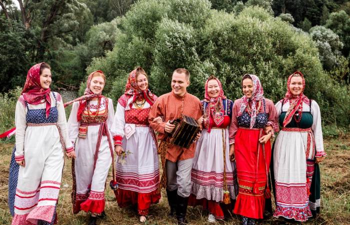 Как гармонь стала самым популярным музыкальным инструментом в России