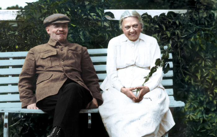 Кроме Ленина: с кем еще были романы у Надежды Крупской и изменяла ли она вождю народов