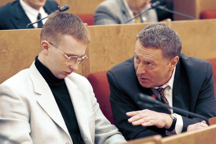 Почему сын Владимира Жириновского не пришёл на его похороны, и Как сейчас живет Игорь Лебедев