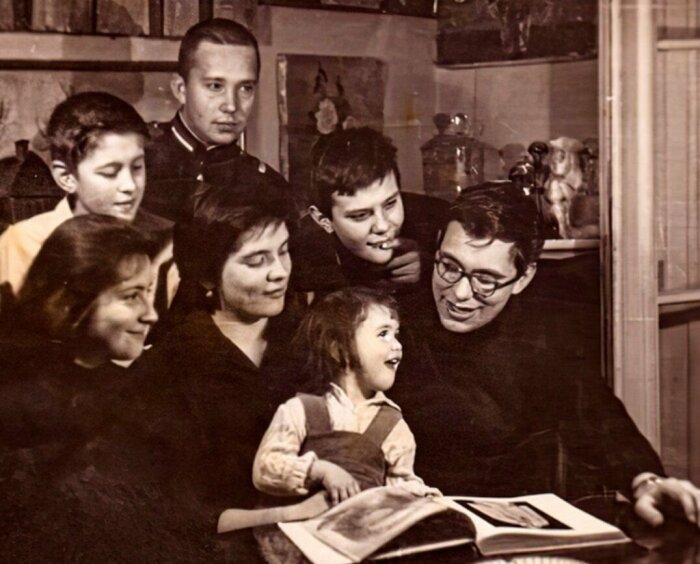 Судилась с собственными детьми, была замужем за Юлианом Семёновым: Непростая судьба сестры Никиты Михалкова и Андрона Кончаловского