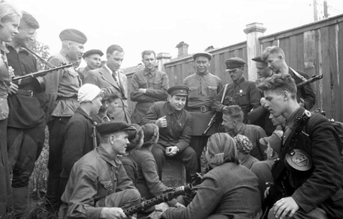 Кого Сталин готовил в качестве своего преемника, и Что стало с эти человеком после смерти вождя